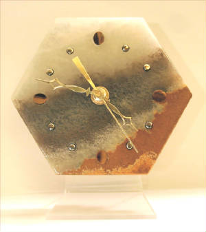 clock-270405.jpg